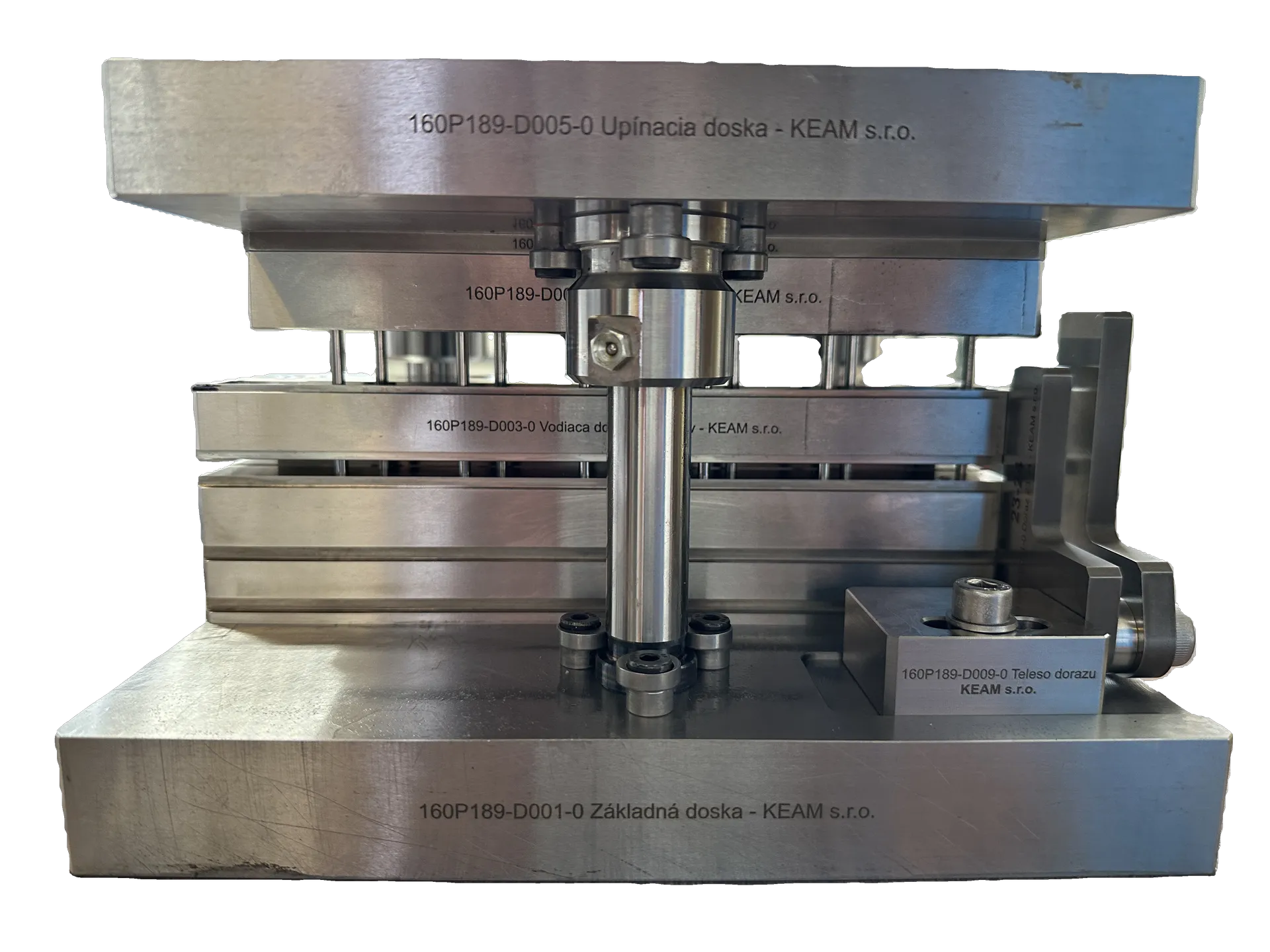 Cutting tool from design to machining and assembly